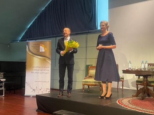 1. Poczatek programu dyr. Piotr Sułkowski i Elżbieta Gładysz