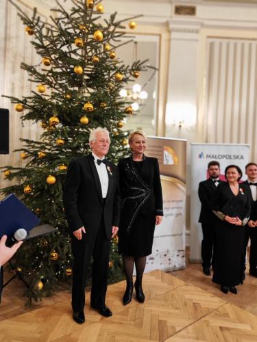 15. Pani Iwona Gibas i Paweł Kwasnowski.
